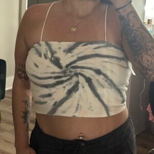 the-dye crop , never worn !